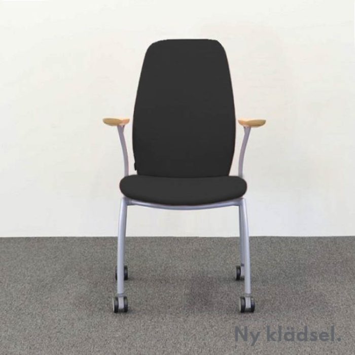 Konferensstol Plus 375 | KINNARPS (Ny klädsel/befintlig) Konferensstol Plus 375