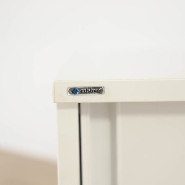 Skjutdörrsförvaring