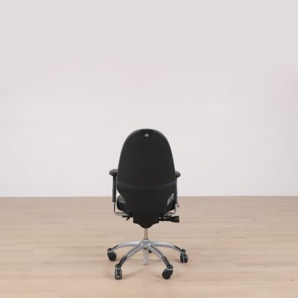 Kontorstol udvides 120