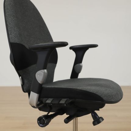 Kontorstol udvides 120