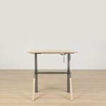 Elektriskt Höj & sänkbart skrivbord