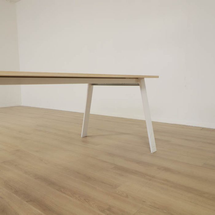 Konferensbord Piece