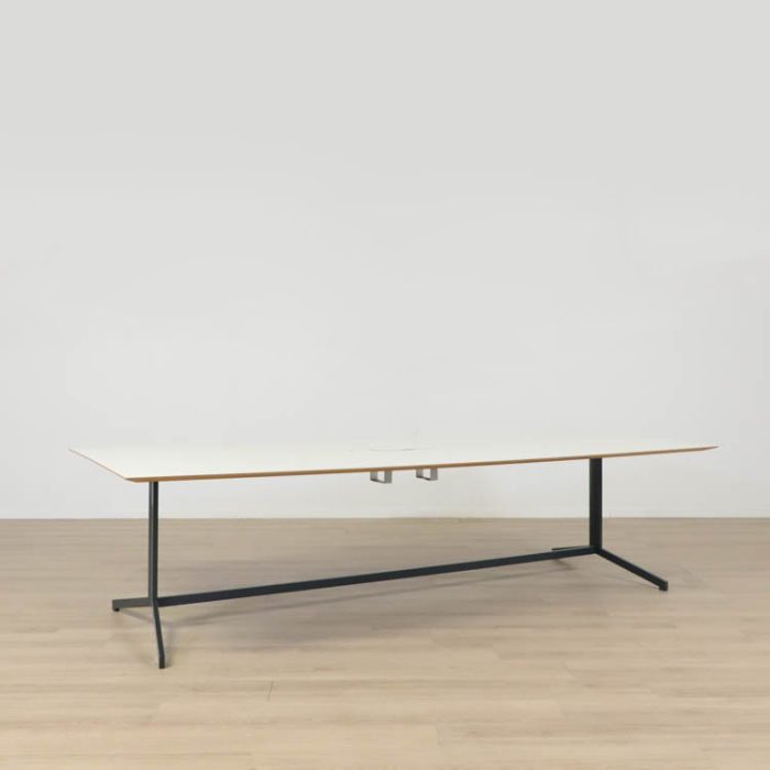 Konferensbord Madison | JOHANSON DESIGN Madison konferencebord