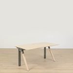 Elektriskt Höj & sänkbart skrivbord