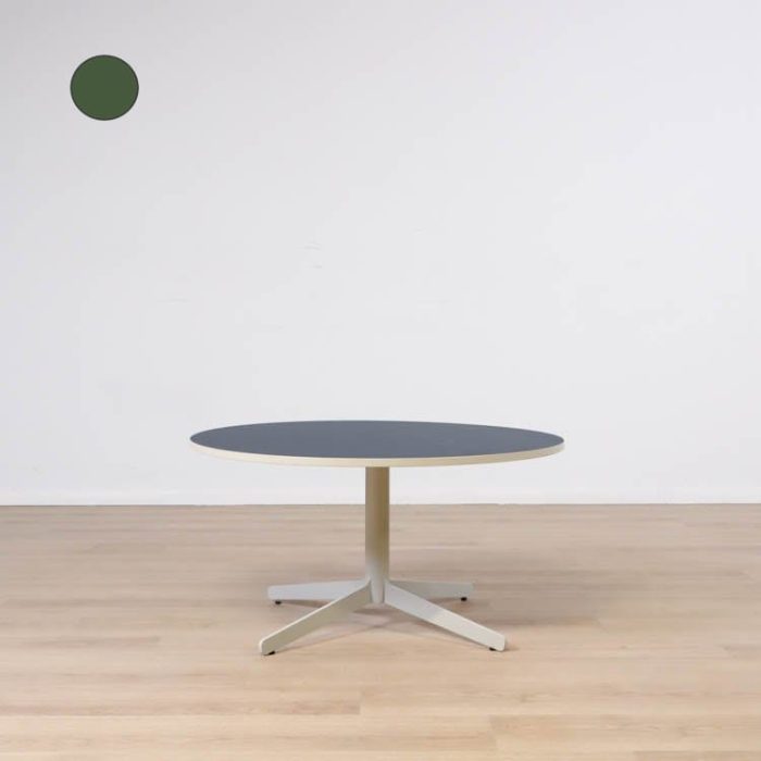 Rundt sofabord med fjer