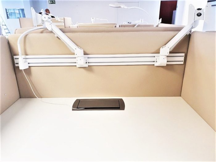 Bordsskärm Tab Långsida 120 cm | EFG Bordsskärm Tab Långsida 120 cm