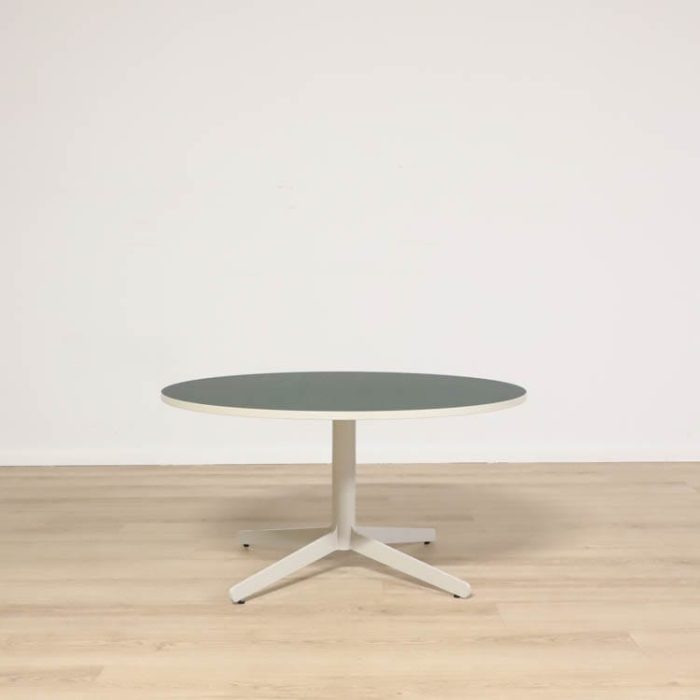 Rundt sofabord med fjer