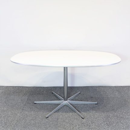Mødebord / Spisebord Superellipse | FRITZ HANSEN