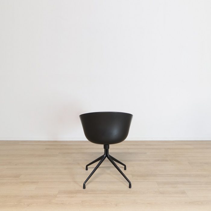 Sort konferencestol Om en stol