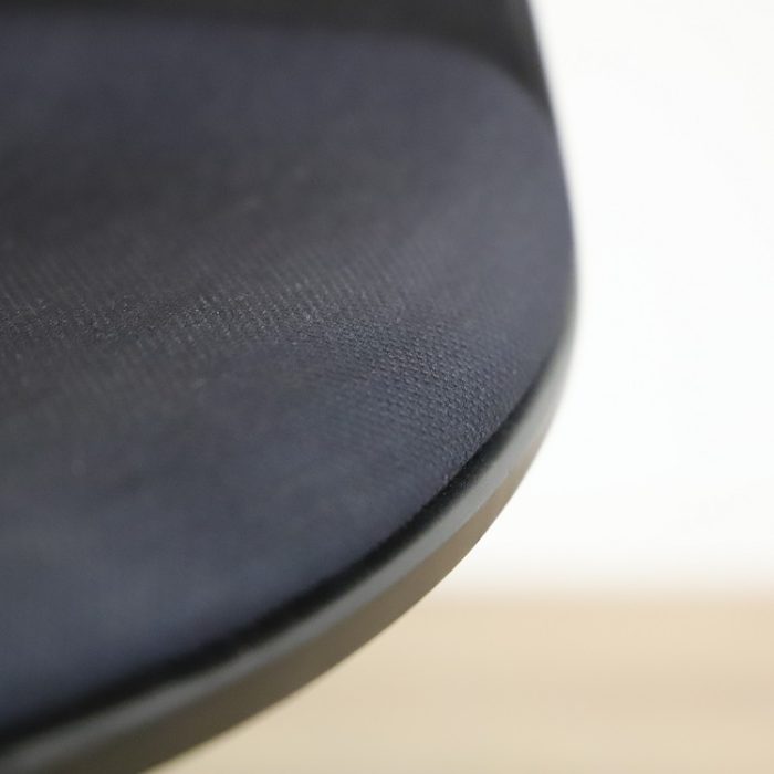 Sort konferencestol Om en stol