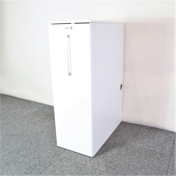 Towerskåp vänster eller höger Towerskåp vänster eller höger