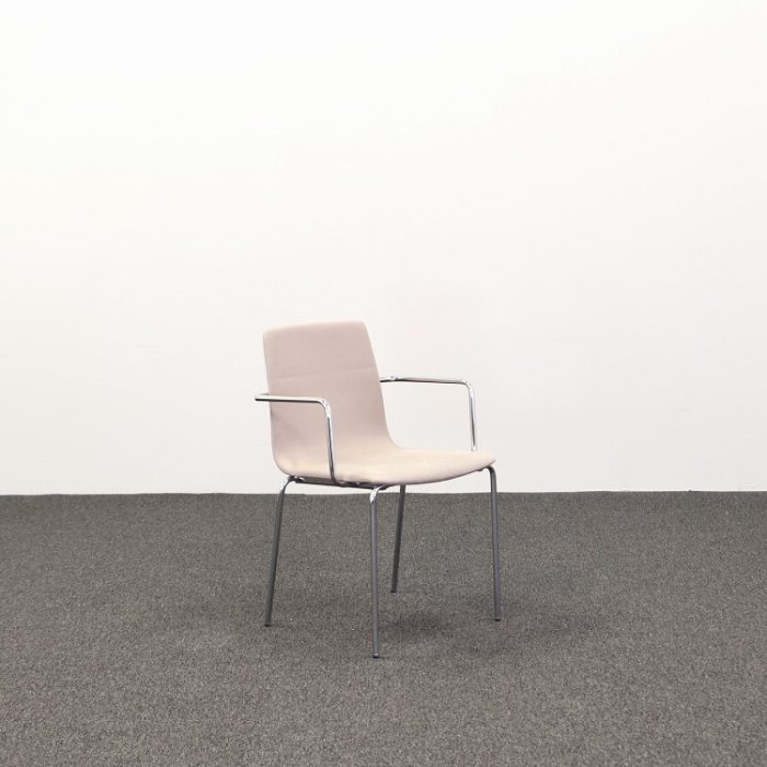 Konferensstol Inga 5684 | PEDRALI Konferencestol Inga 5684