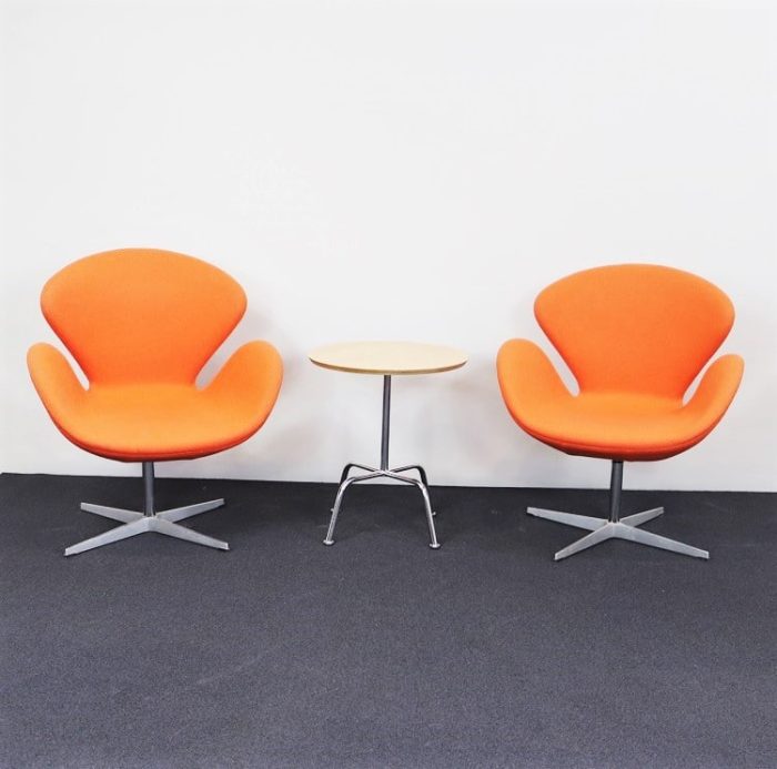 Fåtölj Svanen av Arne Jacobsen | FRITZ HANSEN Svane-lænestol af Arne Jacobsen