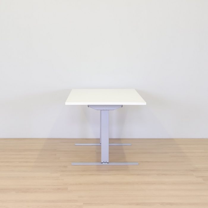 Elektriskt höj- och sänkbart skrivbord