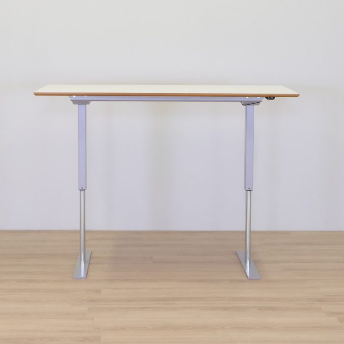 Elektriskt höj- och sänkbart skrivbord