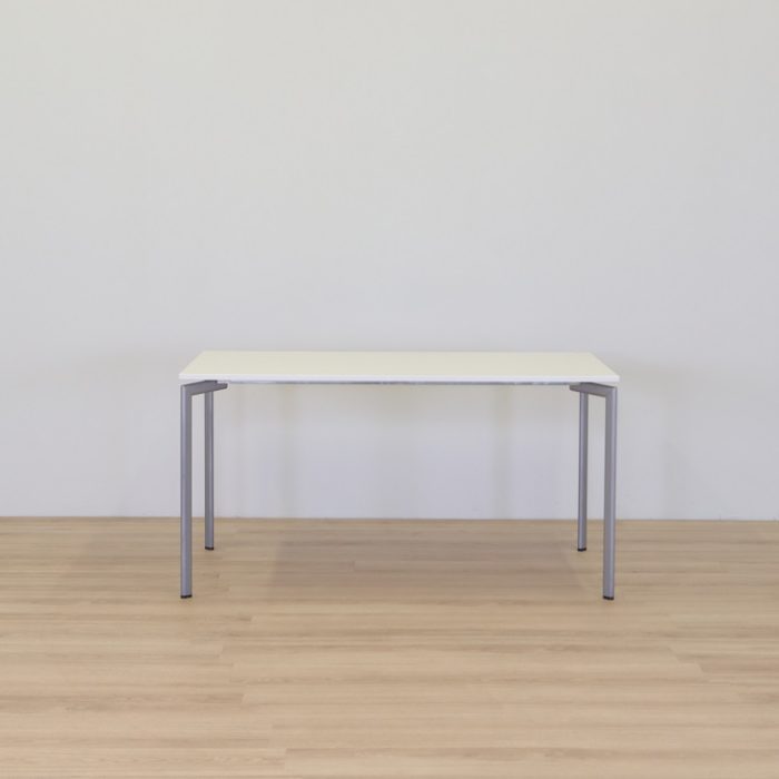 Mødebord på campus