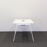 Mødebord i flere dele