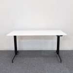 Elektrisk højdejusterbart skrivebord