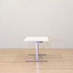 Elektriskt höj- och sänkbart skrivbord