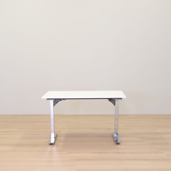 Elektriskt höj- och sänkbart skrivbord