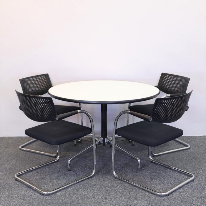 Formand for konferencen Visavis