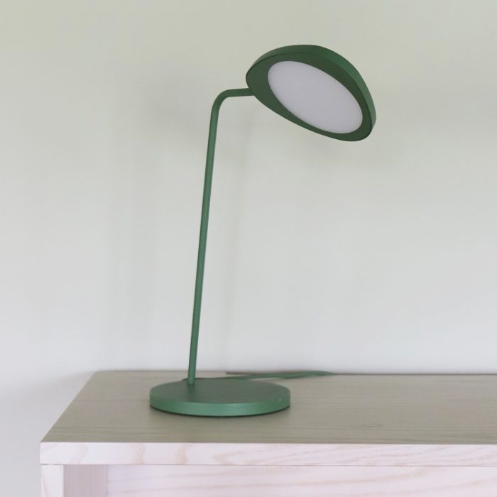 Bordlampe med blade