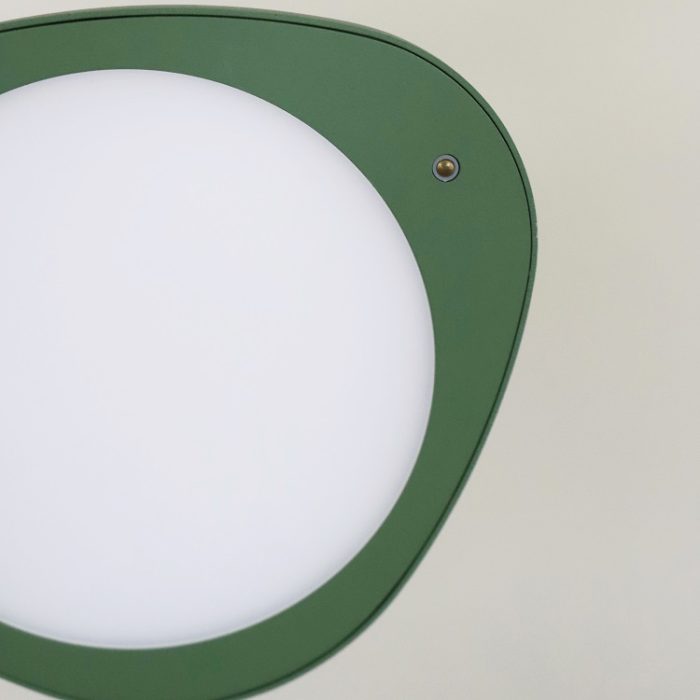 Bordlampe med blade