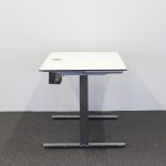 Elektriskt höj-och sänkbart skrivbord