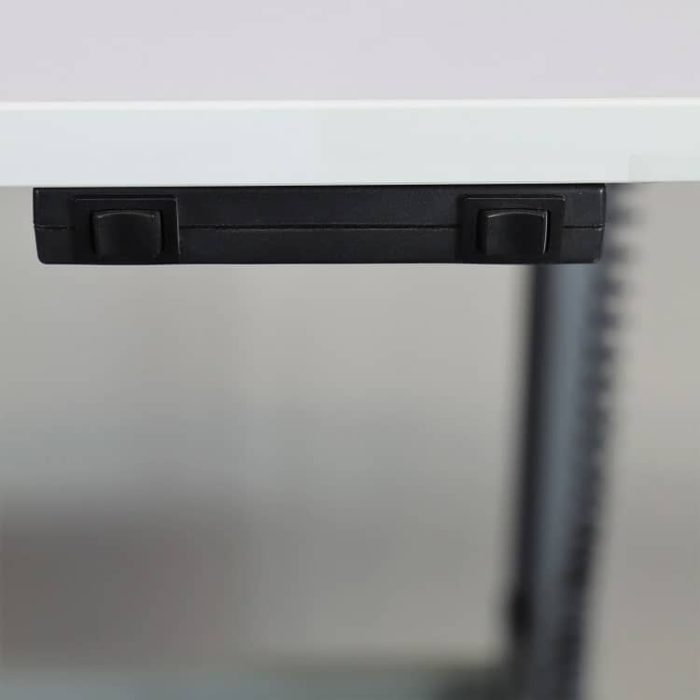 Elektrisk højdejusterbart skrivebord