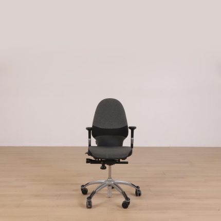 Kontorstol udvides 120