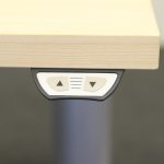 Højdejusterbart skrivebord