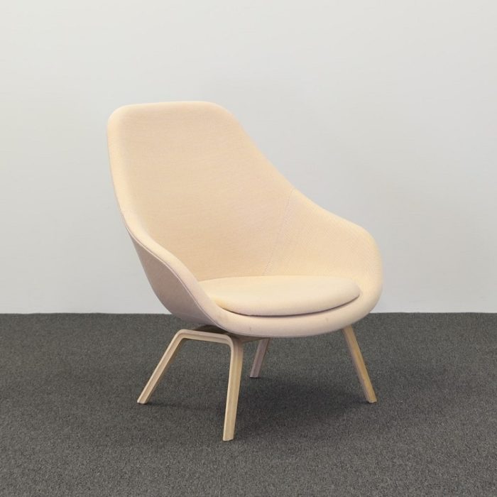 Om en lounge-lænestol