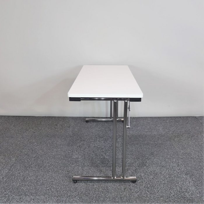 Sammenklappeligt kongresbord