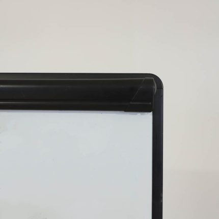 Højdejusterbar whiteboardtavle