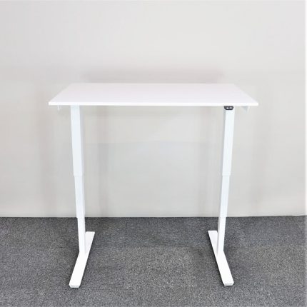 Elektriskt höj-och sänkbart skrivbord