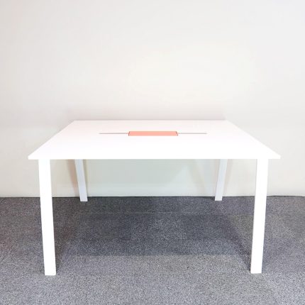 Konferencebord Piece