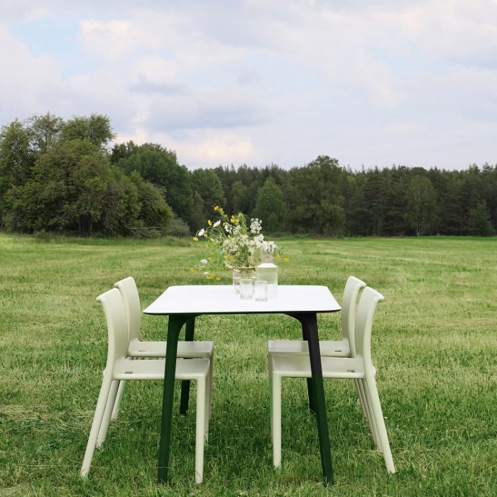 Rektangulärt utomhusbord Table First | MAGIS Rektangulärt utomhusbord Table First