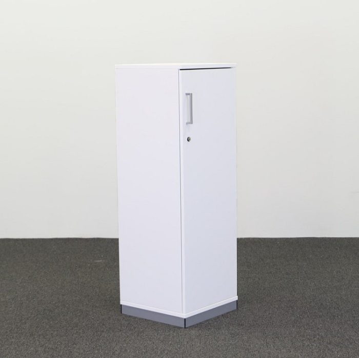 Klädskåp Space | KINNARPS Plads til garderobe