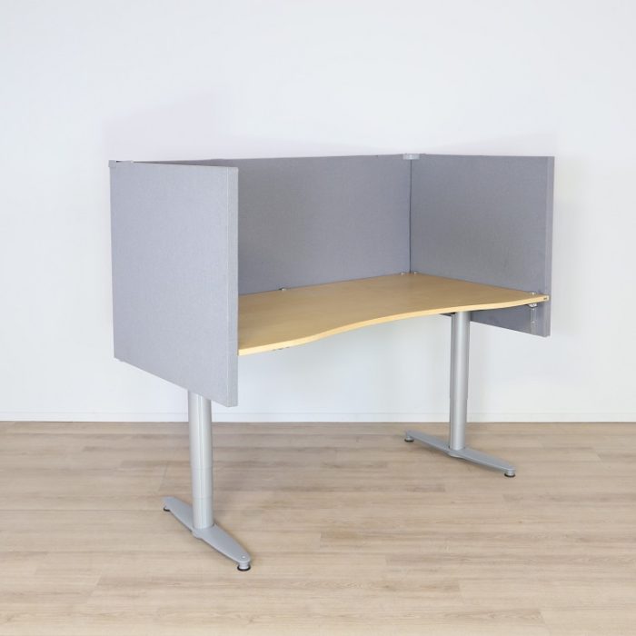 Elektriskt höj- och sänkbart skrivbord 160 cm | KINNARPS Elektrisk højdejusterbart skrivebord 160 cm