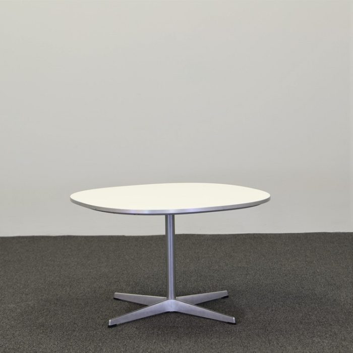 Soffbord Supercirkulär | FRITZ HANSEN Soffbord Supercirkulär