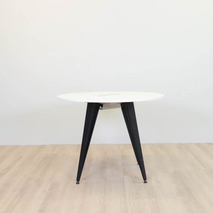 Runt Mötesbord Attach | LAMMHULTS Runt Mötesbord Attach