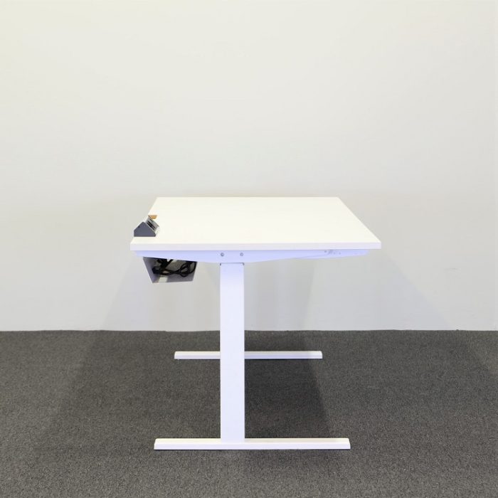 Elektriskt höj- och sänkbart skrivbord 160 cm