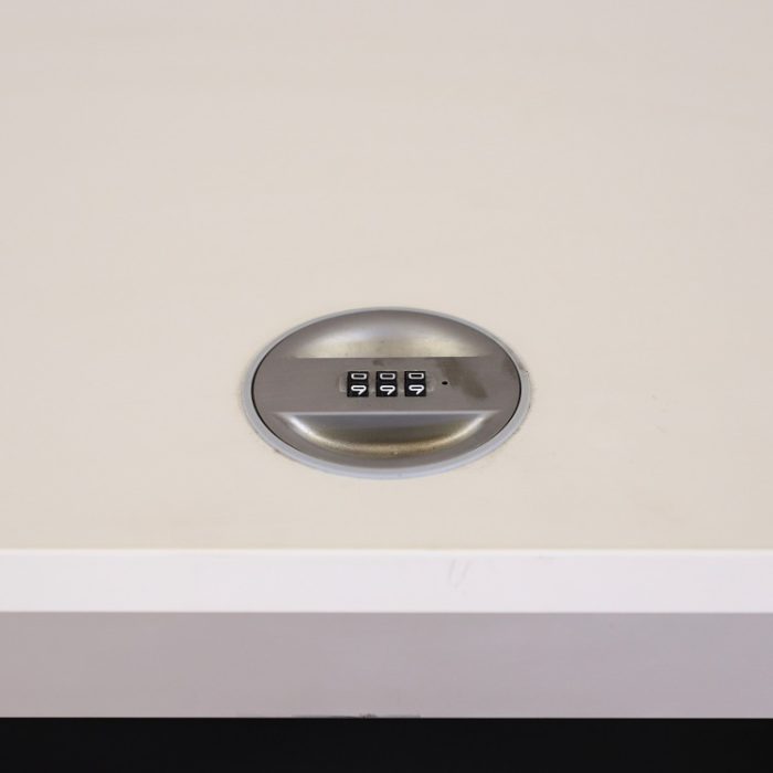 Galant rulleskodde-skab