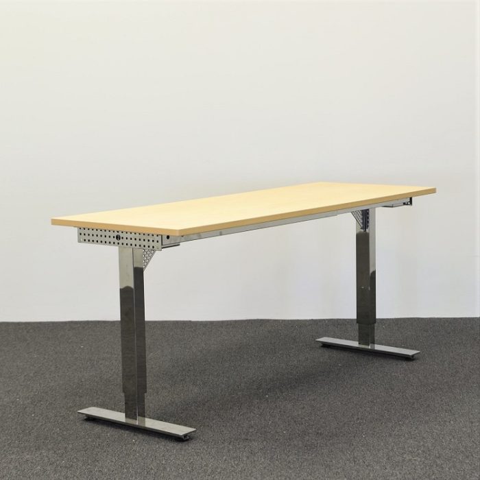 Højdejusterbart bord Slide 160 cm | FORM2 Højdejusterbart bord Slide 160 cm