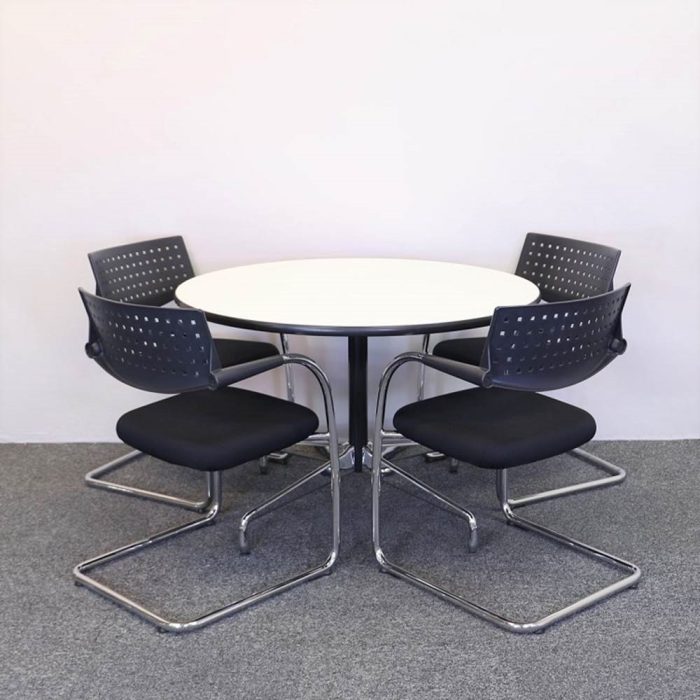 Formand for konferencen Visavis