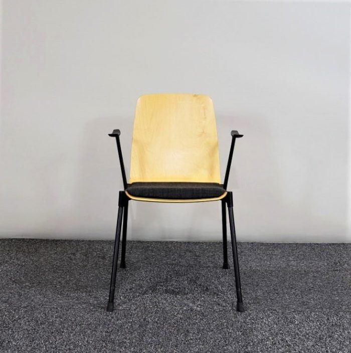 Formand for konferencen | P.O KORHONEN OY Formand for konferencen