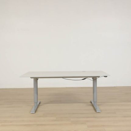 Elektrisk højdejusterbart skrivebord