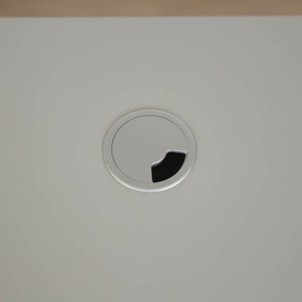 Elektrisk højdejusterbart skrivebord