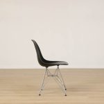 Stol Eames Fiberglass Side Chair DSR