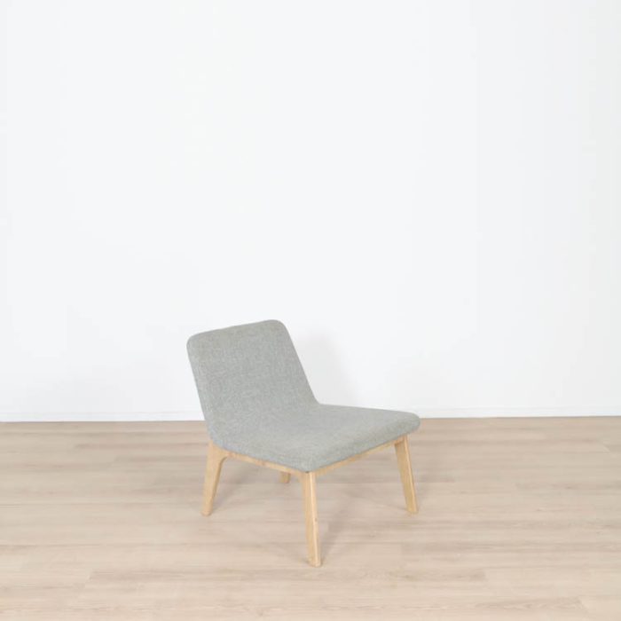 Lænestol | ADDINTERIOR Læn dig tilbage i lænestolen